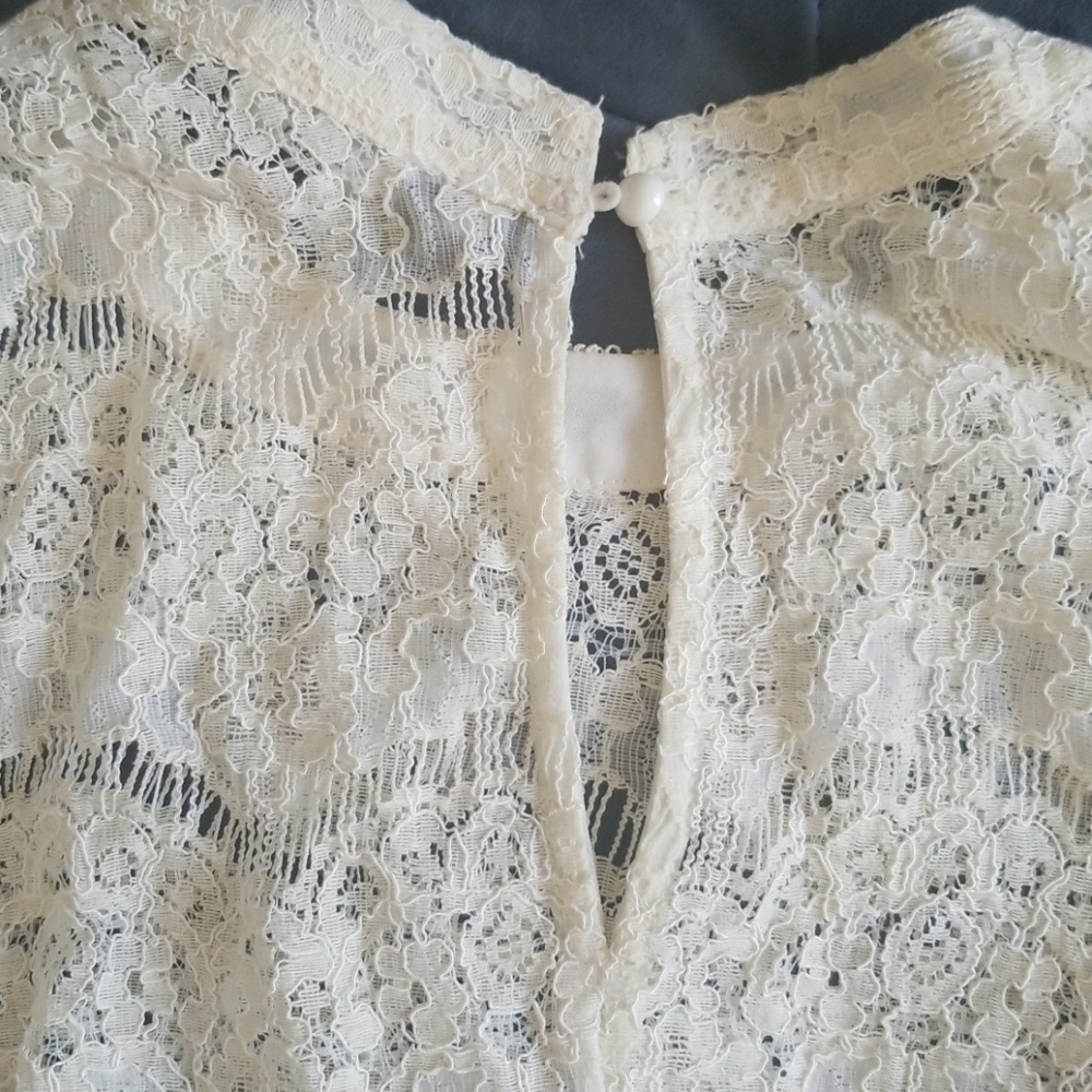 American Rag Lace Crop Top - Picture 3 of 5